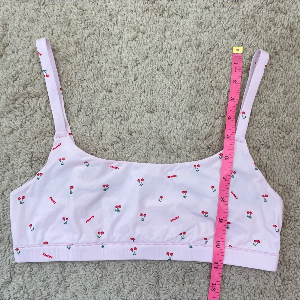 SKIMS Fits Everybody Scoop Pink Cherry Print Bralette - Picture 13 of 16